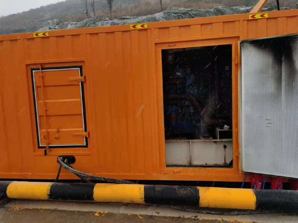 修文发电机出租 柴油发电机组电压低报警怎么办？