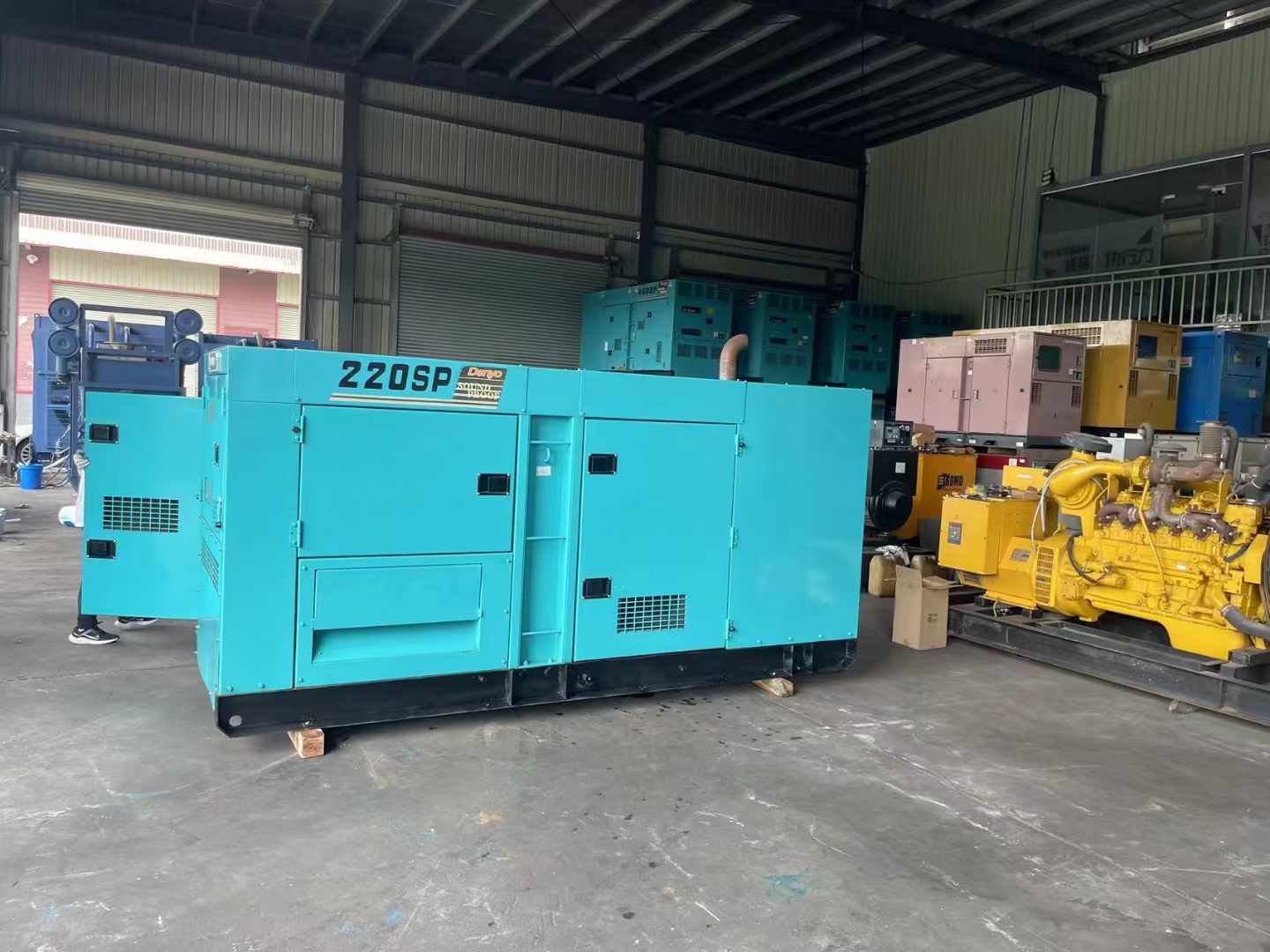 修文800kW 柴油发电机的输出电流波动范围是多少？