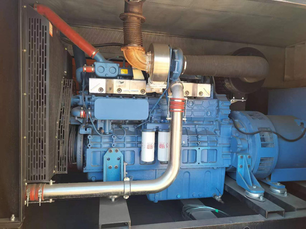 修文柴油发电机组一般有几种电压输出？