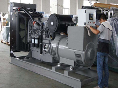 修文柴油发电机组和储能设备配合使用的案例