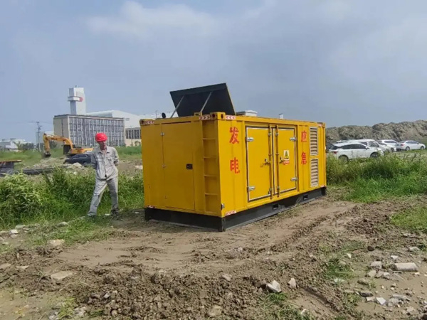 修文200KW柴油发电机机组每小时的油耗量受哪些因素影响？